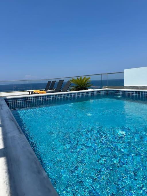 Penthouse Med Privat Saltvannsbasseng Pa Esentepe Beach Kyrenia  Exterior photo